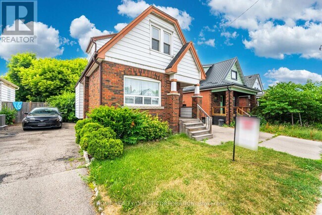 99 Cope St in Hamilton, ON - Building Photo - Building Photo