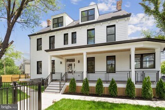 3901 New Hampshire Ave NW in Washington, DC - Building Photo - Building Photo