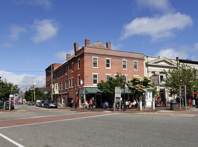 14 Market Sq