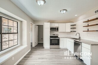 5705 Baker Dr in The Colony, TX - Building Photo - Building Photo