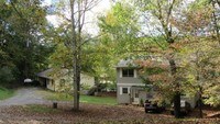 Building Photo - 82 Iron Mountain Dr Apartments in Sylva, North Carolina