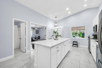 3811 Arelia Dr in Delray Beach, FL - Building Photo - Building Photo