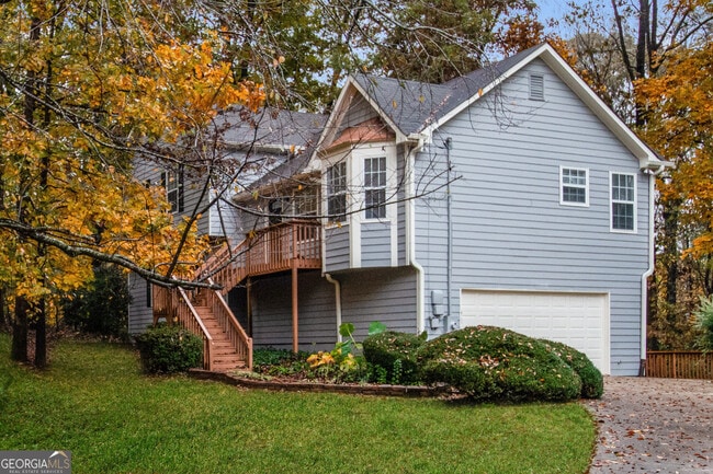 property at 127 Kingswood Dr