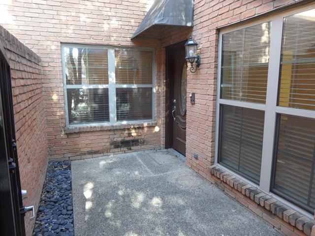 5735 Remington Park Square in Dallas, TX - Building Photo - Building Photo