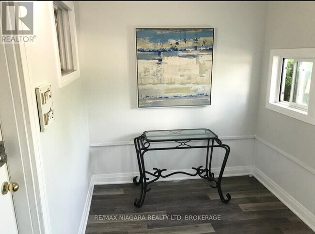 4701 River Rd in Niagara Falls, ON - Building Photo - Building Photo