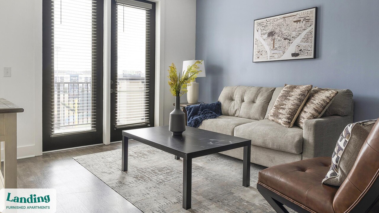 44 Braves Ave in Lawrenceville, GA - Foto de edificio