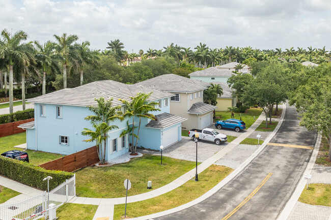 Windward Homes in Homestead, FL - Building Photo - Building Photo