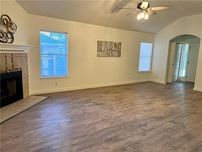 371 Bailey Loop in Kyle, TX - Building Photo - Building Photo