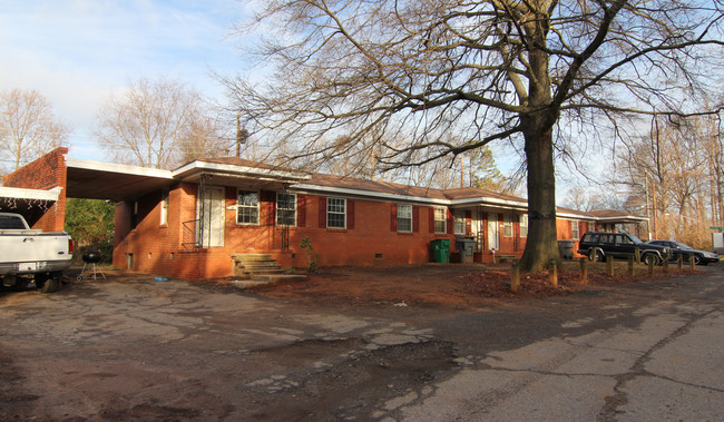 Cummings Avenue Apartments