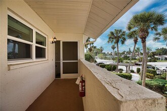 766 Village Cir, Unit 224 in Venice, FL - Building Photo - Building Photo