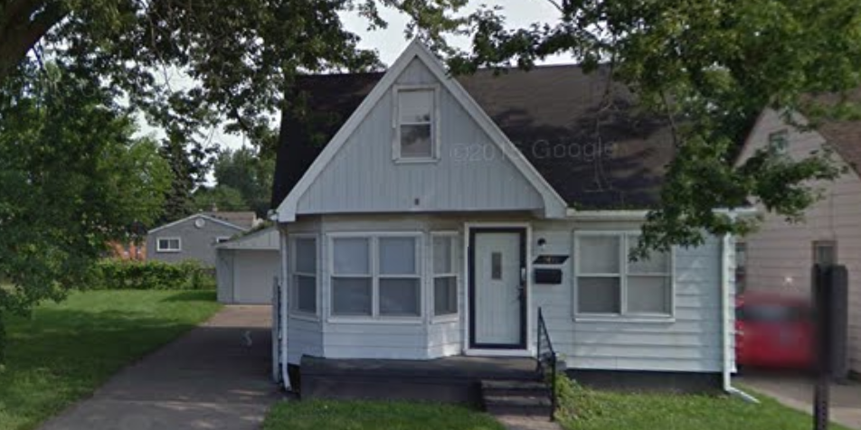 8495 Rivard Ave in Warren, MI - Building Photo