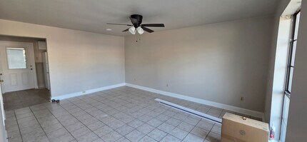 100 Winchester Dr in Lafayette, LA - Foto de edificio - Building Photo