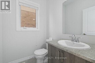 643 Lemay Grv in Peterborough, ON - Building Photo - Building Photo