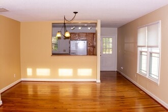 115 London Plain Ct in Cary, NC - Building Photo - Building Photo