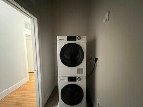 34 St Joseph St in Fall River, MA - Building Photo - Building Photo