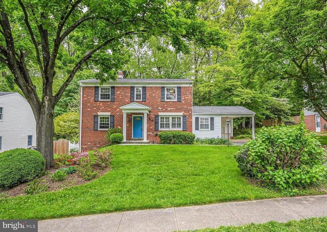 property at 2221 Senseney Ln