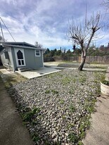 5107 Hutchinson Rd in Sebastopol, CA - Building Photo