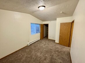 Seneca Place Apartments in Storm Lake, IA - Foto de edificio - Interior Photo