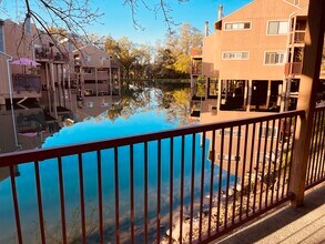 7958 Arcade Lake Ln, Unit Text to see 415.885.9090 in Citrus Heights, CA - Building Photo - Building Photo