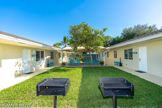 301-305 SW 16th St in Fort Lauderdale, FL - Building Photo - Building Photo