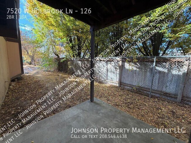 7520 W Holbrook Ln in Boise, ID - Building Photo - Building Photo