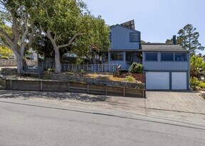 705 Grace St in Monterey, CA - Building Photo