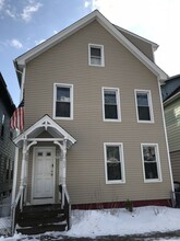 63 Mechanic St in New Haven, CT - Building Photo - Building Photo