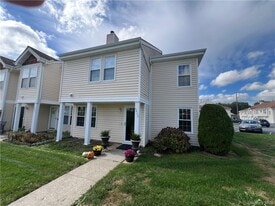 3603 Whispering Hills Dr in Chester, NY - Building Photo