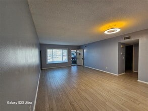 2263 Americus Blvd E in Clearwater, FL - Foto de edificio - Building Photo