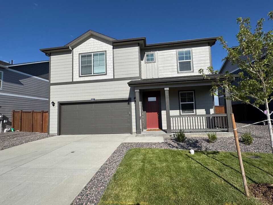 6015 Holstein Dr in Fort Collins, CO - Building Photo