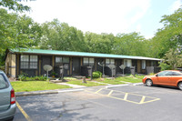 Concord Square Apartments in Williamsburg, OH - Building Photo - Building Photo