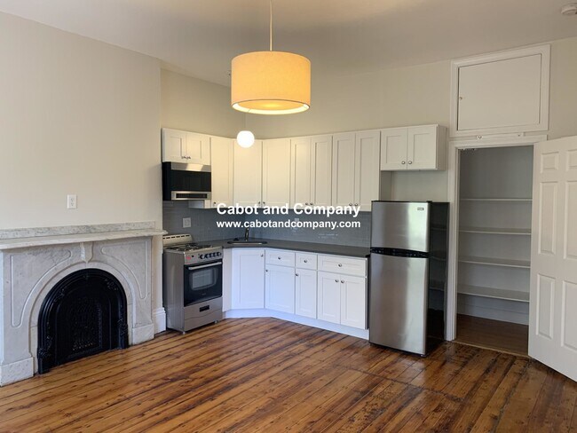 614 Massachusetts Ave, Unit 6A in Boston, MA - Building Photo - Building Photo