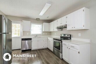 5505 Crabapple Ct in Greensboro, NC - Foto de edificio - Building Photo