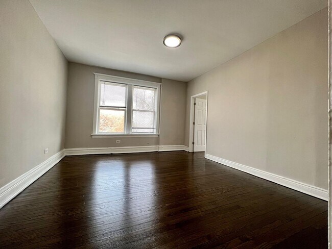956 Central Park Ave in Chicago, IL - Building Photo - Building Photo