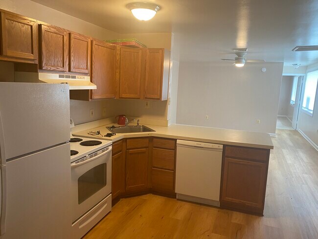 12826 Fitzwater Dr, Unit Apt2 in Nokesville, VA - Building Photo - Building Photo