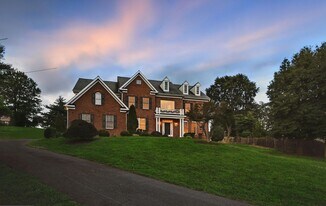 6634 Brawner St in McLean, VA - Building Photo