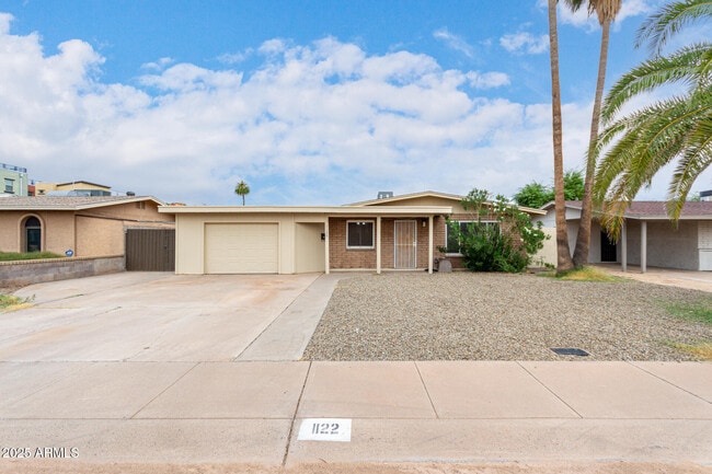 property at 1122 E Marny Rd