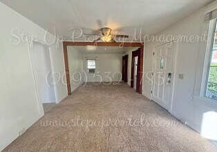 18736 Main St in Tuolumne, CA - Building Photo - Building Photo