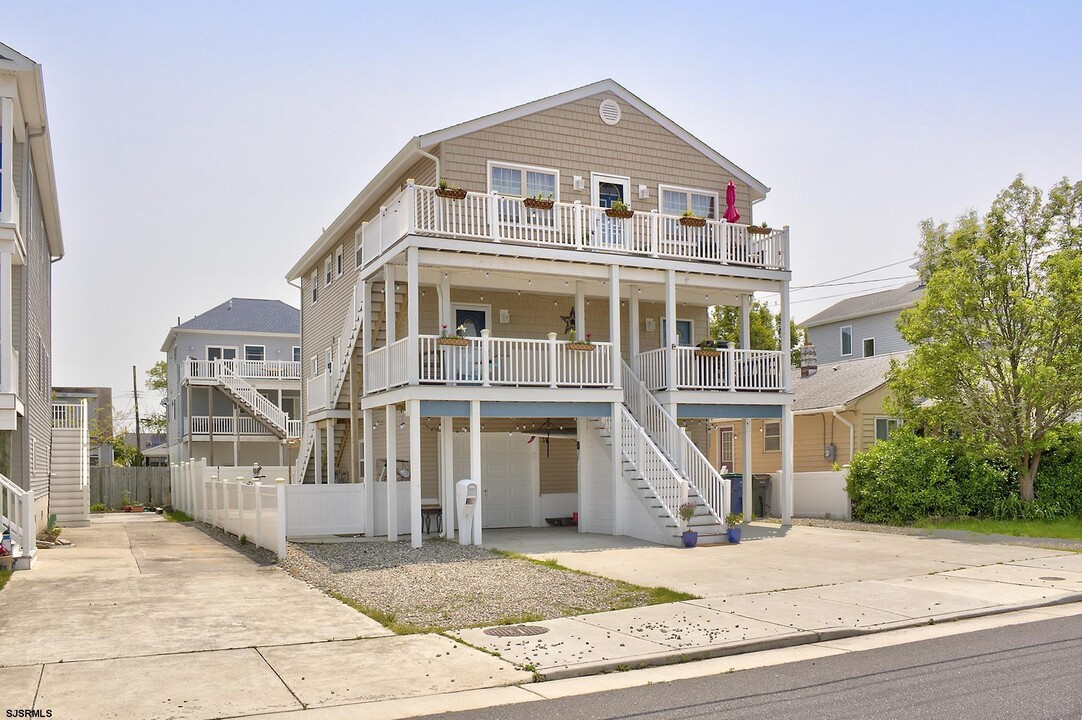 203 Bayshore Ave in Brigantine, NJ - Foto de edificio