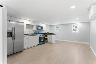 4917 Moreland Heights Ln in Knoxville, TN - Building Photo - Building Photo