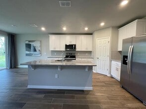 17135 Cagan Crossings Blvd in Clermont, FL - Building Photo - Building Photo