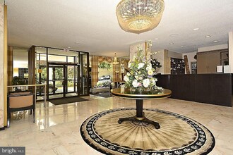 11801 Rockville Pike in Rockville, MD - Building Photo - Building Photo
