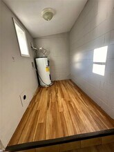 653 NE Waldo Rd in Gainesville, FL - Building Photo - Building Photo