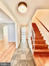 9303 Clanbrook Ct in Fairfax, VA - Building Photo - Building Photo