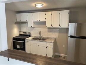 333 N Hamilton St in Painted Post, NY - Foto de edificio - Building Photo