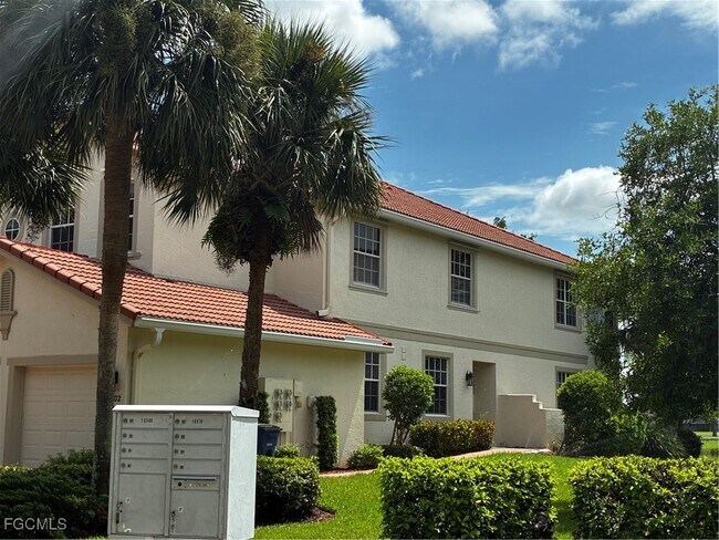 16570 Crownsbury Way in Ft. Myers, FL - Building Photo - Building Photo