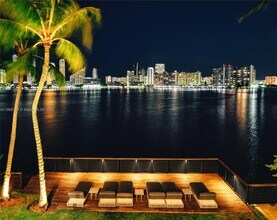 3916 Island Estates Dr in Miami, FL - Building Photo - Building Photo