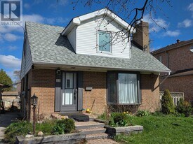 12 Todd Brook Dr in Toronto, ON - Building Photo