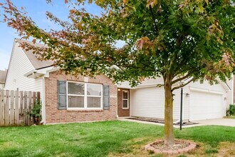 5544 Wild Horse Dr in Indianapolis, IN - Building Photo - Building Photo