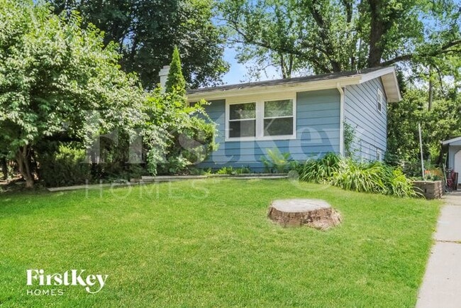 905 Garfield Dr in Carpentersville, IL - Building Photo - Building Photo